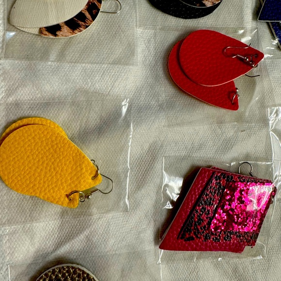 24 multiple color drop earrings. Extremely light weight! - Picture 8 of 8